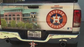 Astros superfans wrap cars in custom Astros artwork