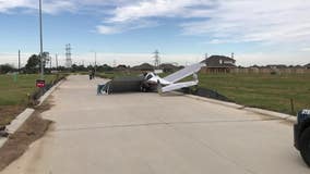 Small plane crash-lands in Alvin subdivision