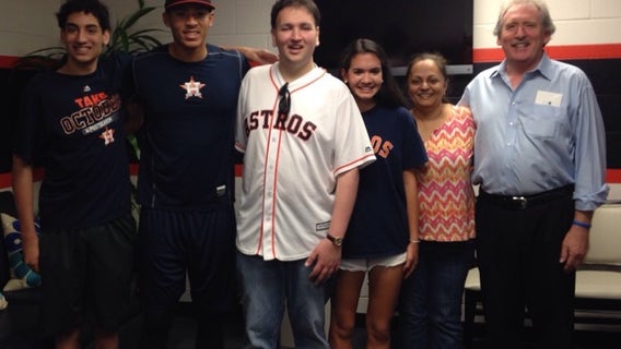 Correa visited by young Astros fan battling cancer