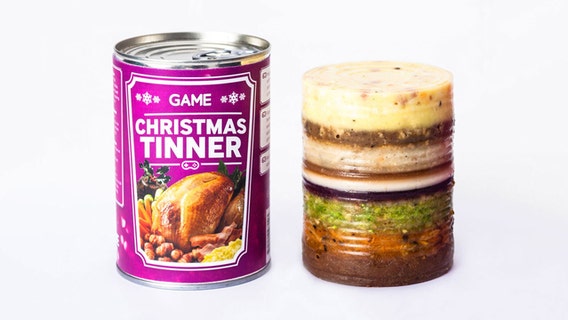 Man creates full-course Christmas dinner in a can