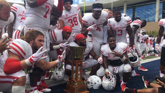Houston Cougars defeat Rice Owls, win Bayou Bucket