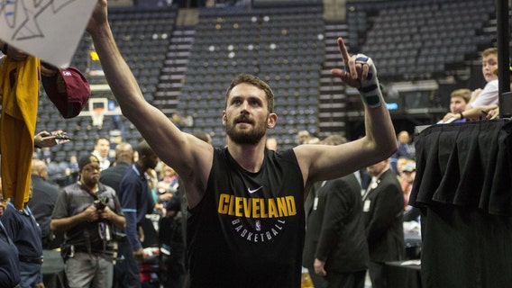 NBA star Kevin Love inspires others by opening up about struggles with mental health