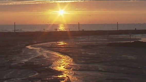 Mayor of Galveston urges residents to stay home