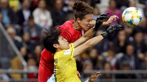 Thailand goalkeeper thanks Carli Lloyd for reaching out after USWNT's 13-0 win