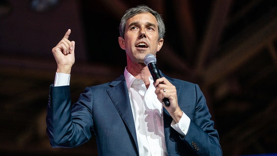O'Rourke says Trump should resign during impeachment inquiry