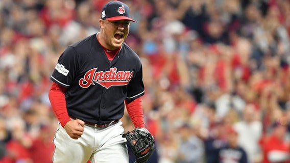 Astros, pitcher Joe Smith agree to terms on two-year deal