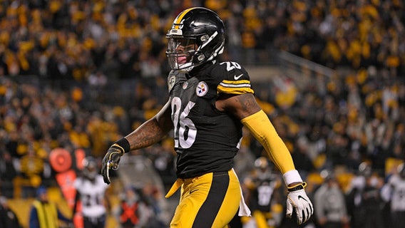 Le'Veon Bell on NFL field in 2018 merely a fantasy