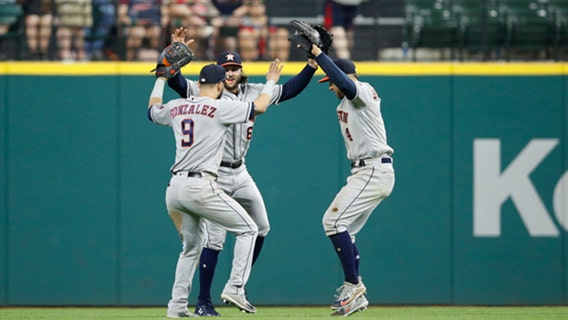 Astros pour it on for 11-2 win over Indians