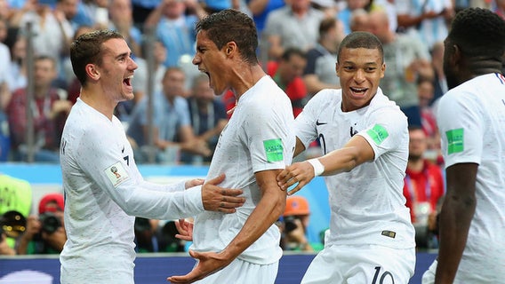France reaches World Cup semifinals, beats Uruguay 2-0