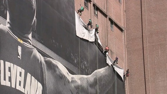 Giant LeBron banner to be removed again in Cleveland as James heads to LA