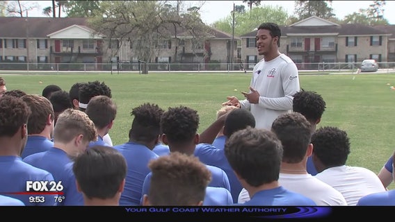 Patriots cornerback Eric Rowe returns to Klein High School