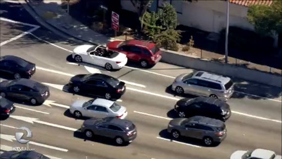Suspect apparently carjacks vehicle during Hayward chase
