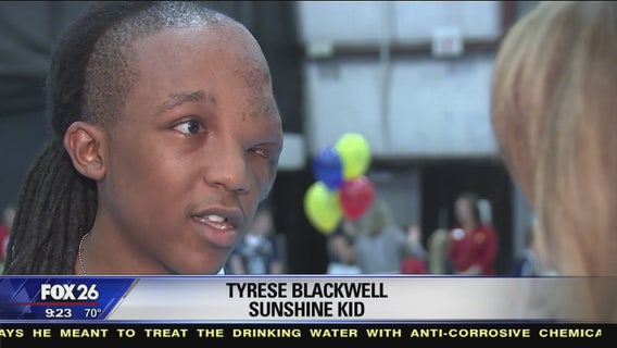 The Sunshine Kids experience Texans training camp