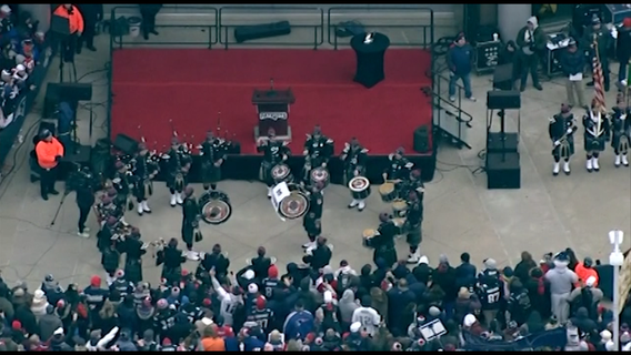 Patriots depart New England for Houston