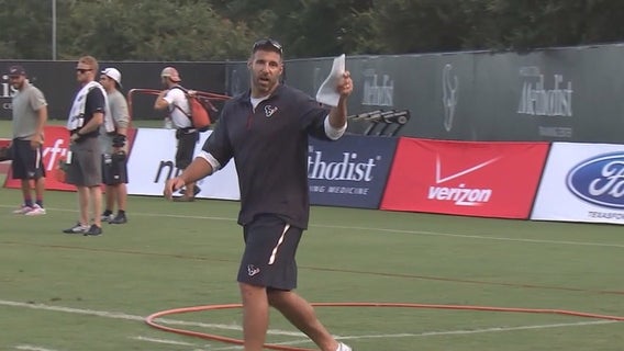 Titans hire Texans DC Mike Vrabel as head coach