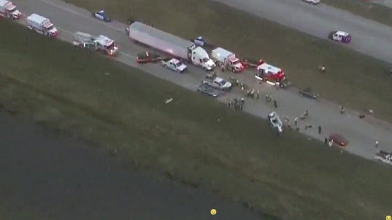 1 dead, several injured in multi-car crash on Alligator Alley segment of I-75