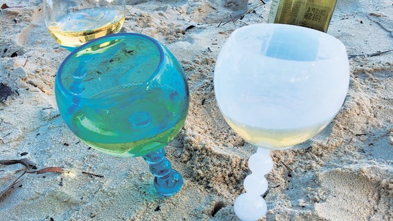 This floating wine glass will help you rosé all day through the summer