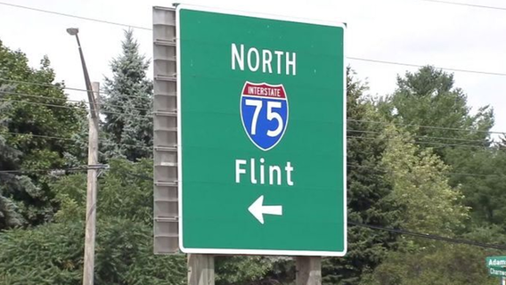 Pornography plays on I-75 electronic billboard in Auburn Hills