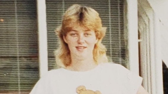 Galveston woman hopes to reopen case into her mother's murder 30 years ago