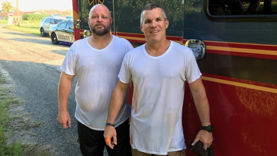 Off-duty Florida deputies pull woman from sinking SUV