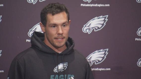 Vikings trade for Eagles QB Sam Bradford