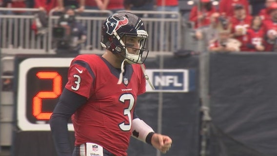 Tom Savage replaces Osweiler, Texans rally to beat Jaguars
