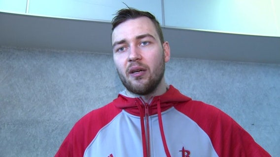 Motiejunas' agent talking with Rockets, other teams