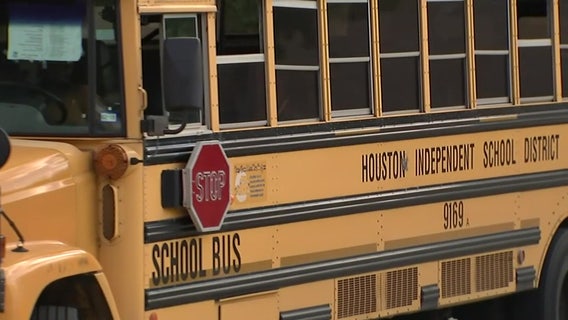 Parents say bus shortage left Houston ISD students waiting for hours