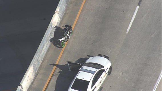 Motorcycle rider dies on 610 Loop ramp after chase