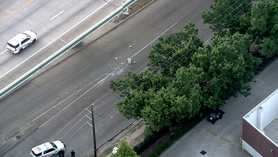Concrete falls onto North Freeway Feeder Road at Beltway