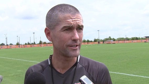 Dynamo name Barrett as interim head coach