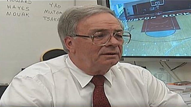 Former Rockets GM Carroll Dawson has successful heart surgery