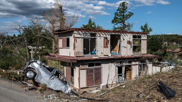 Typhoon leaves at least 33 dead as Japan continues rescue
