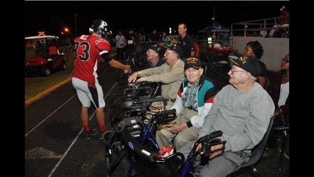 High School Football Player Stops During Game to Thank WWII Vets