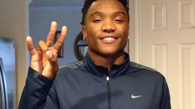 Manvel star QB D'Eriq King verbals to UH