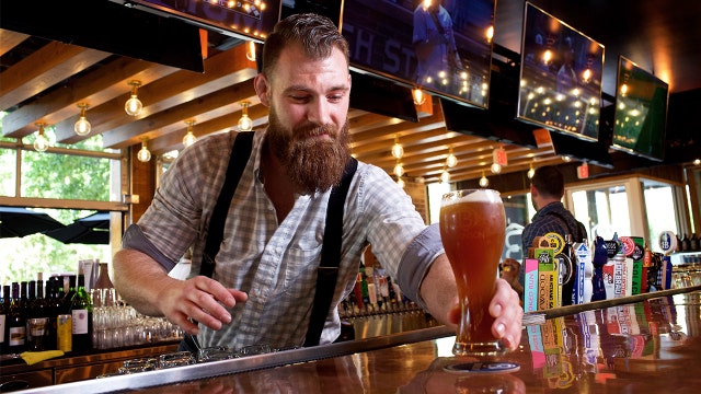 For a baby's heart health, dads should stop drinking 6 months before conception, study suggests