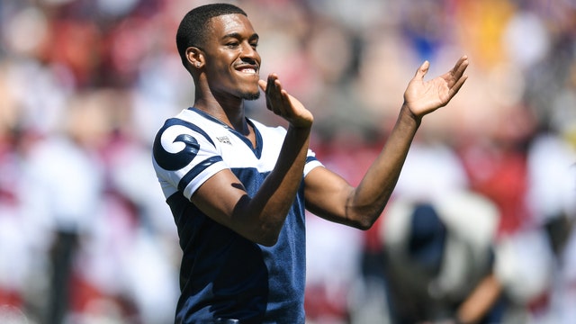 Super Bowl to include men in cheerleading squad for first time