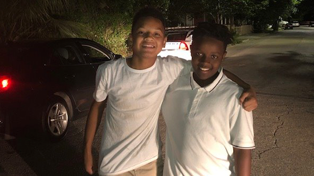 2 heroic boys beat police to adorable duckling rescue