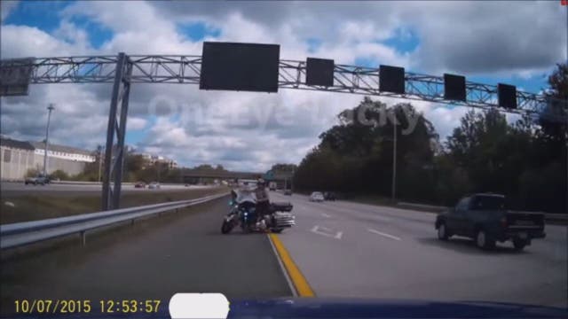 FIRST ON FOX: Video shows Va. police officer making dangerous U-turn to retrieve dropped sweater