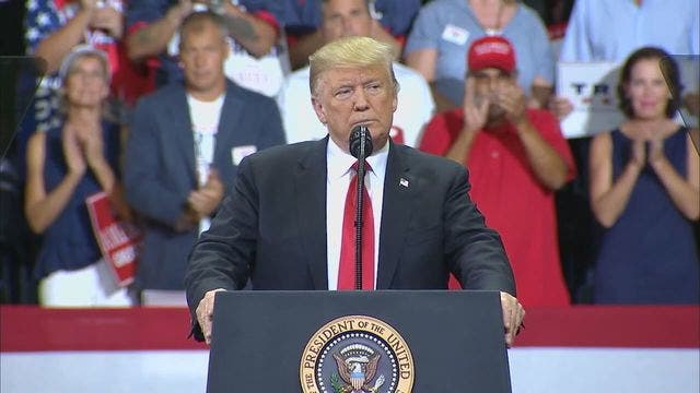 Trump, Democrats kick off final midterm campaign blitz