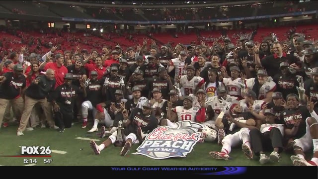 UH knocks off #9 Florida State, wins Peach Bowl