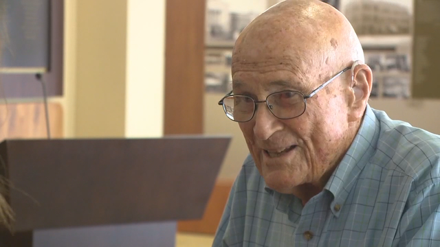 105-year-old veteran finally gets college diploma