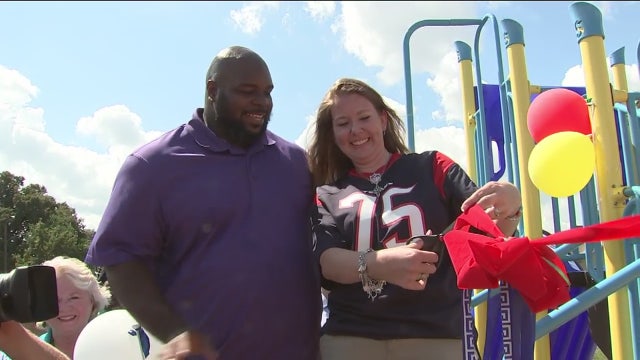 Texans' Wilfork all about helping the kids