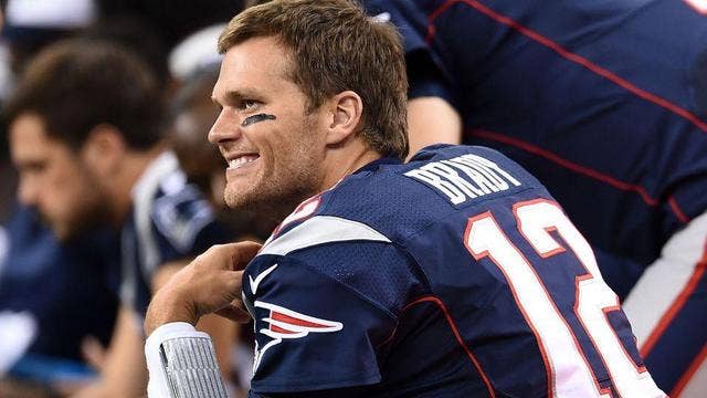 Judge lets Brady play, ruling against NFL in 'Deflategate'