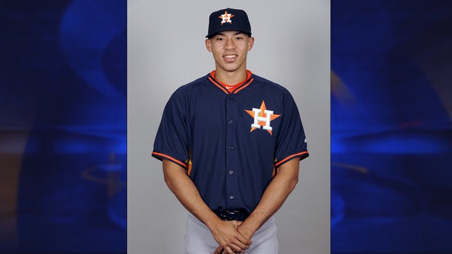 Carlos Correa wins Rookie of the Year honor