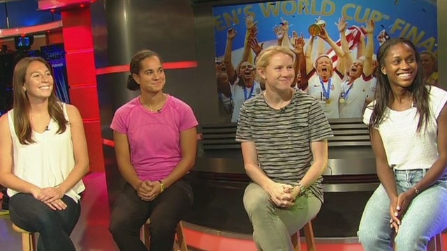 Players of Houston Dash stop by The Factor, discuss experiences playing in World Cup 2019