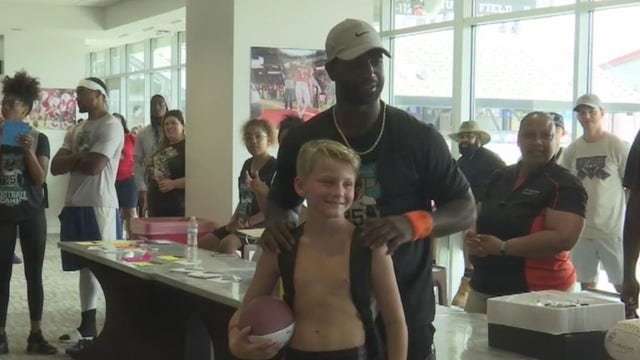 Former University of Houston star D.J. Hayden holds free camp for local kids