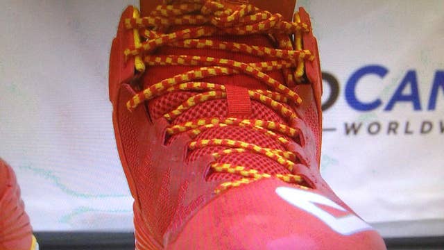 Dwight Howard goes with Peak in new shoe deal