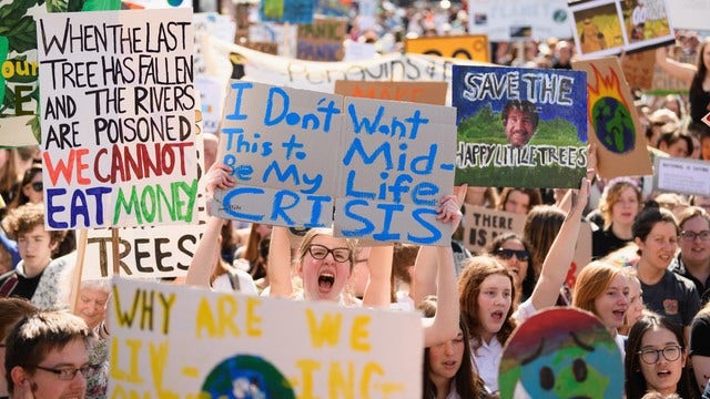 Thousands in New Zealand start second wave of climate protests