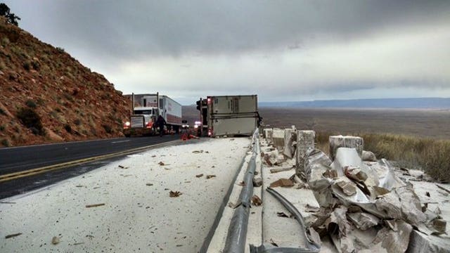 42,000 pounds of pizza dough, flour spill on Arizona highway